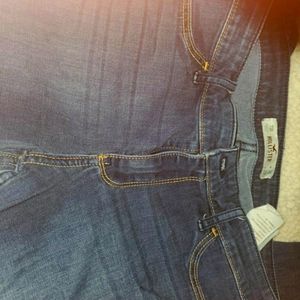 Hollister Womans Skinny Jeans
